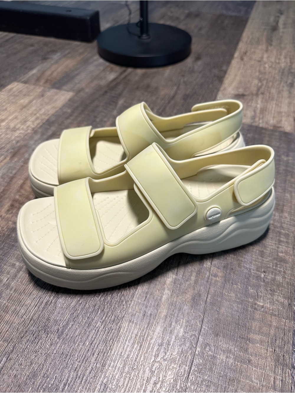 CROCS  Platform Adjustable Strap Sandals